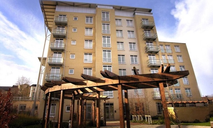Reading City Centre Apartment | Reading Modern Two Bedroom Apartment