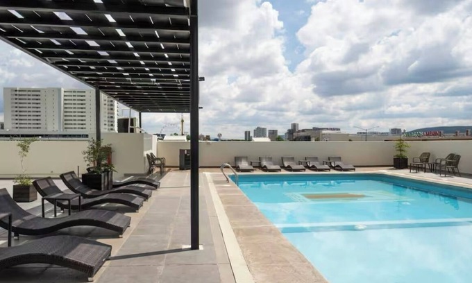 Zapopan Apartment | Real Center apartment with pool