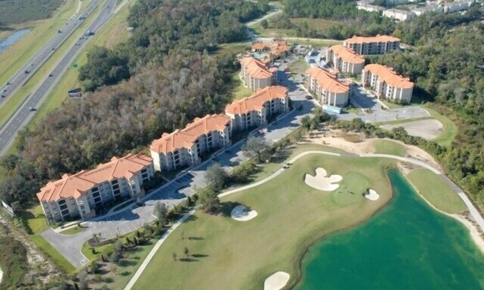 Four Corners Condo | Recently Renovated, Award Winning, Brand New Furniture , Near Disney 2+2