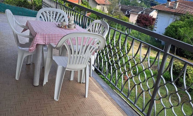 Arizzano Apartment | RED FOUNTAIN HOUSE 2