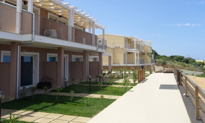 Paduledda Apartment | RED ISLAND ELITE APARTMENT WITH SEA VIEW AND POOL