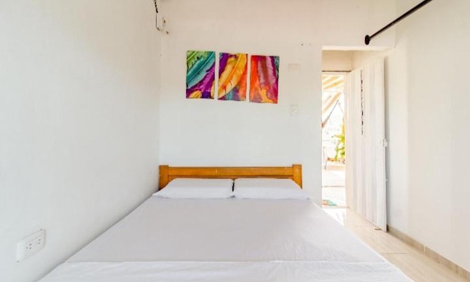 Norte Apartment | red moon