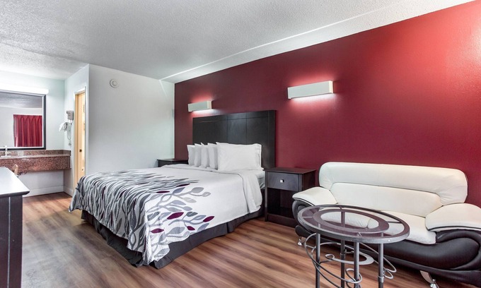 Monteagle Hotel | Red Roof Inn Monteagle - I-24