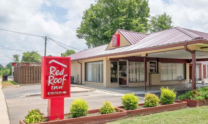 Starkville Hotel | Red Roof Inn Starkville - University
