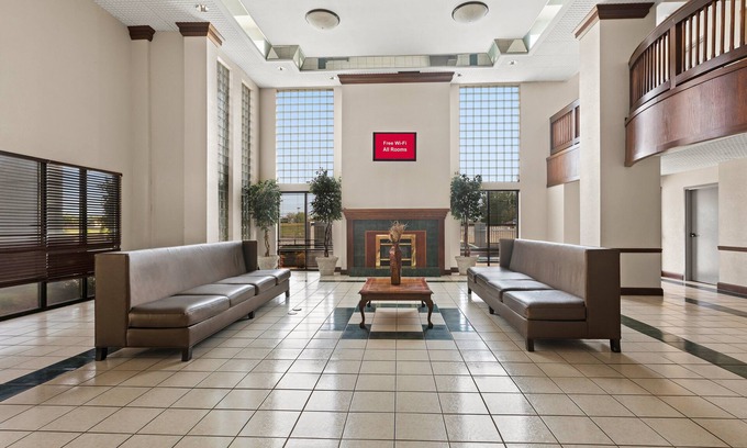 Newnan Hotel | Red Roof Inn & Suites Newnan