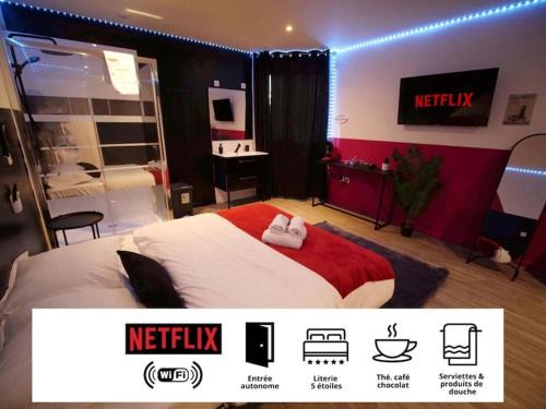 Croix Apartment | Red Room - Olympe Suites & Spa Lille, Croix, Roubaix