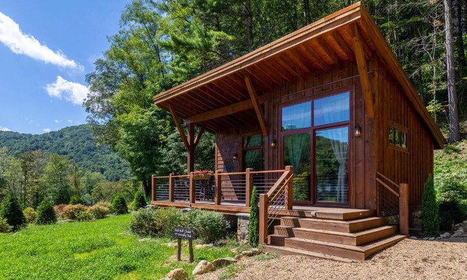 Banner Elk House | Red Wolf Chalet at Eagles Nest