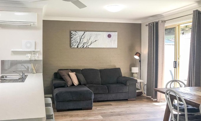 Soldiers Point House | Redman 1 10 Redman Place great duplex close to