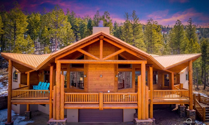 Angel Fire House | REDUCED CHRISTMAS SPECIAL. INCREDIBLE VIEWS - HOT TUB - FABULOUS HOME!