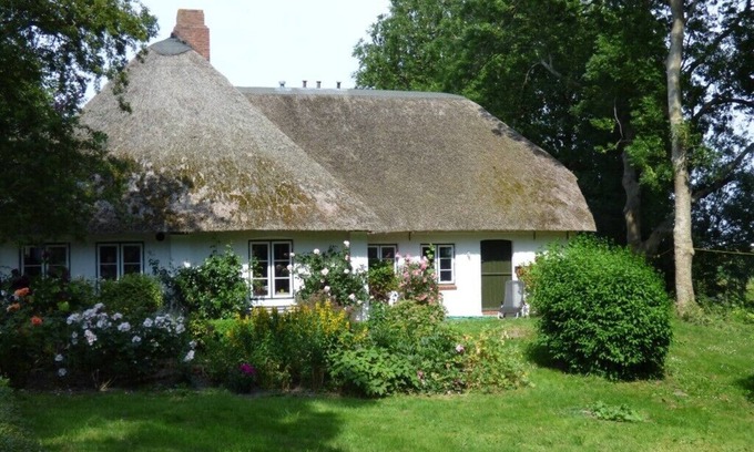 Wasserkoog House | Reetdach-appartement "wasserkoog 22" in Tetenbüll für 2 Personen