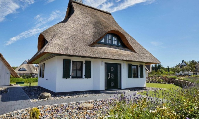 Fuhlendorf House | Reetdachhaus in Bodstedt mit Sauna am Bodden