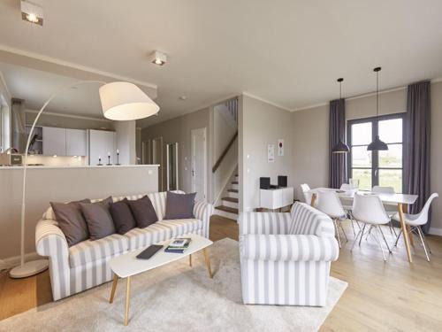 Kreptitz House | Reetland am Meer - Premium Reetdachvilla mit 3 Schlafzimmern, Sauna und Kamin E24
