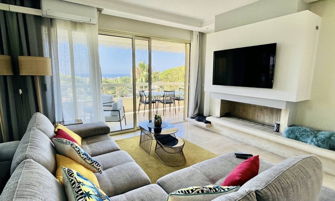California - Pezou Apartment | Ref. 397502