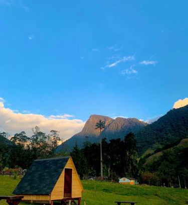 Salento Other | Refugio Nidos del Condor Cocora