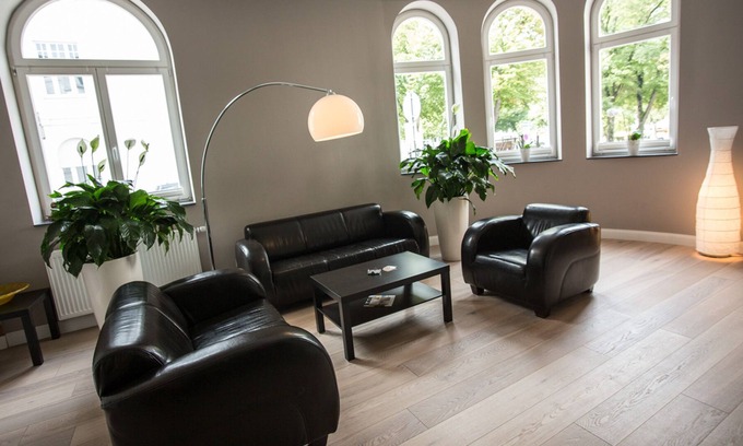 Aachen Apartment | Refurbished old building for up to 10 people near the city center