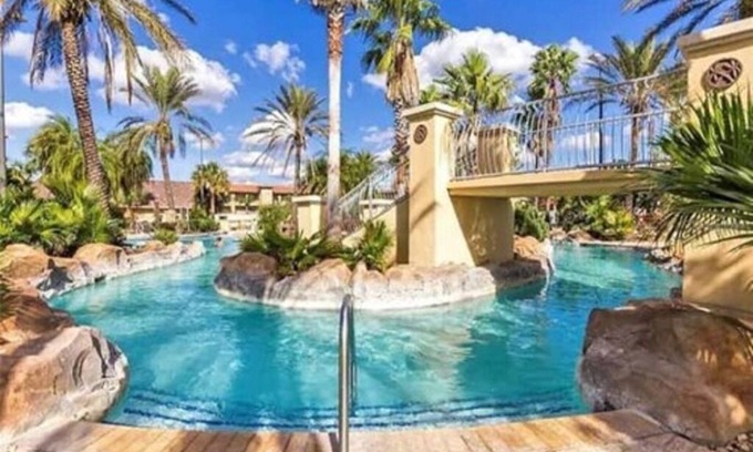 Regal Palms House | REGAL PALMS OASIS-dreamy resort style townhouse with many amenities