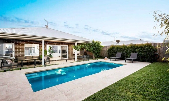 St Leonards House | Regal Park Villa with Pool and Alfresco Living