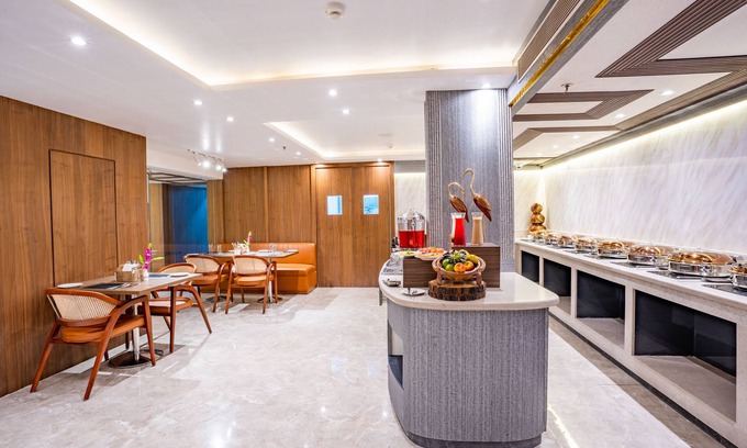 Gurugram Hotel | Regenta Inn Gurugram