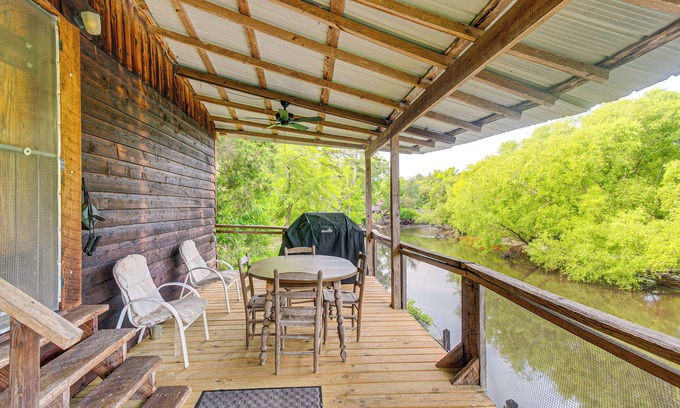 Reidsville Cabin | Reidsville Riverfront Cabin w/Deck & BBQ Grill!