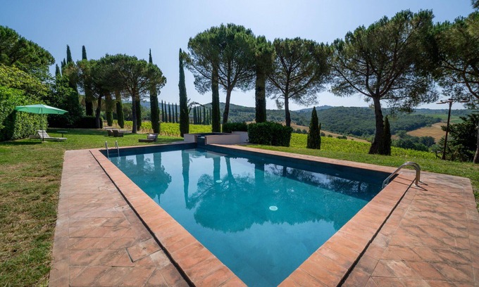 San Pietro in Bossolo Villa | Relais Badia a Passignano - Tempranillo Apartment