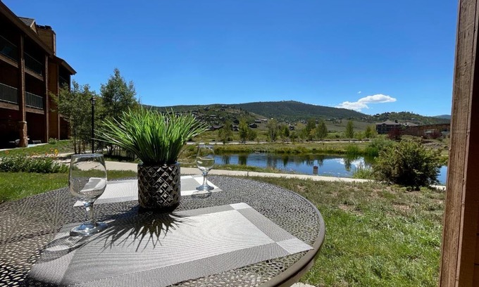 Granby Apartment | Relax, Adventure, Views, Amenities+Memories (Full)