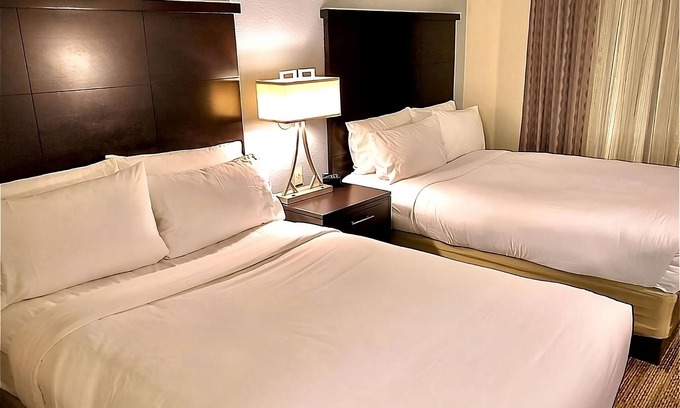 San Bruno Resort | Relax and Recharge! 2 Modern Units, Free Breakfast, Pet-friendly, Pool, Kitchen!