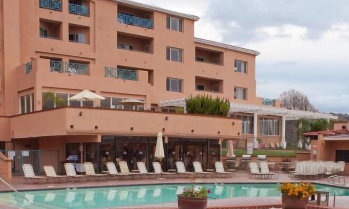 Avila Beach Resort | Relax and Recharge! Full Kitchen, Pool, Free Parking, Near Avila Beach Pier