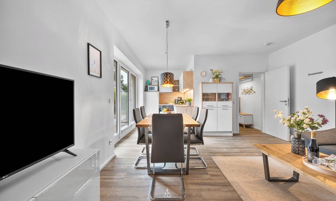 Timmendorfer Strand Apartment | "Relax and Unwind in the Cozy Bikini Bottom Apartment by the Beach!"