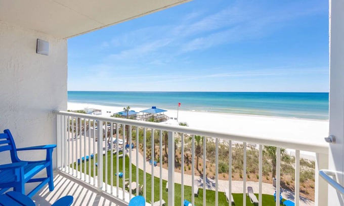Fort Walton Beach Hotel | Relax and Unwind in a Coastal Retreat Near Destin History and Fishing Museum