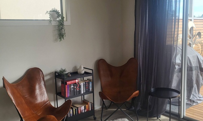 Normanville House | Relax at The Bunker - Normanville. Great views, modern and spacious.