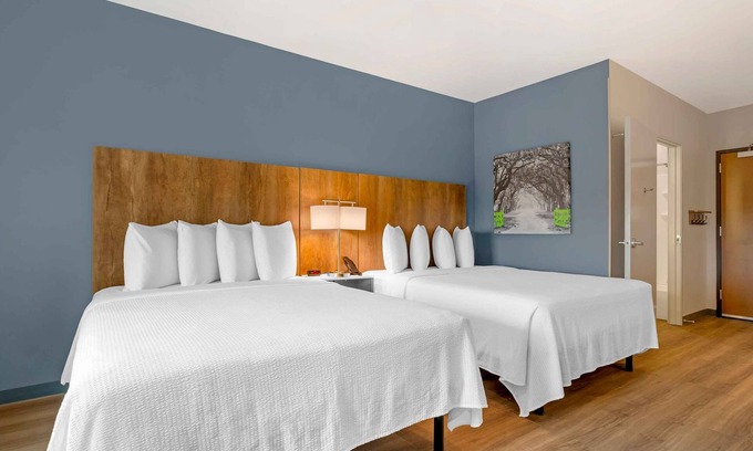Trailer Estates Hotel | Relax & Explore Local Attractions from Spacious Studio | 2 Units