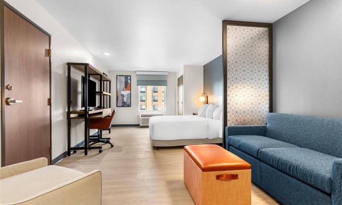 Cheyenne Hotel | Relax in a Clean & Contemporary Suite w/Fully Equipped Kitchen Near Downtown