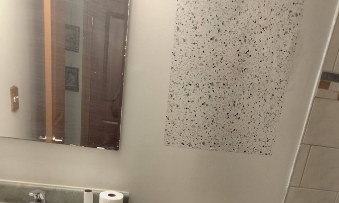 Detroit Apartment | Relax in Downtown Detroit