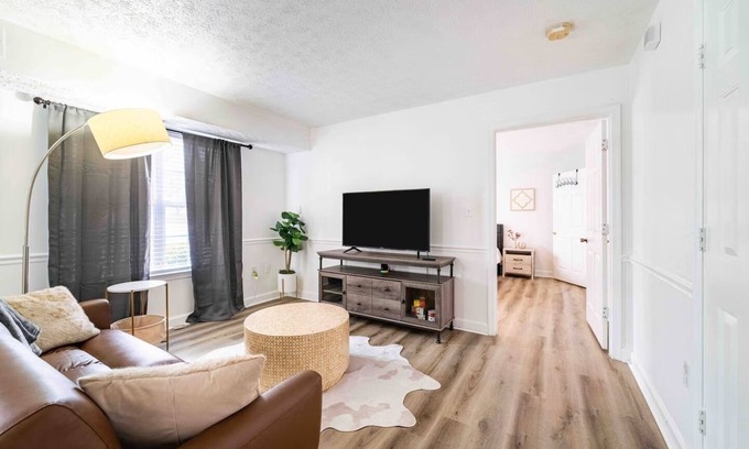 Fort Washington Condo | Relax & Recharge 2BR/2BA Centrally Located Modern Retreat