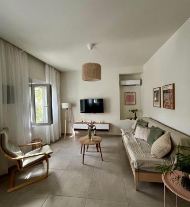 Kalo Chorio Apartment | Relax under the mulberry tree