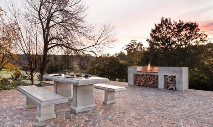 Stellenbosch Apartment | Relax with amazing views of vineyards & mountains in the heart of the Winelands!