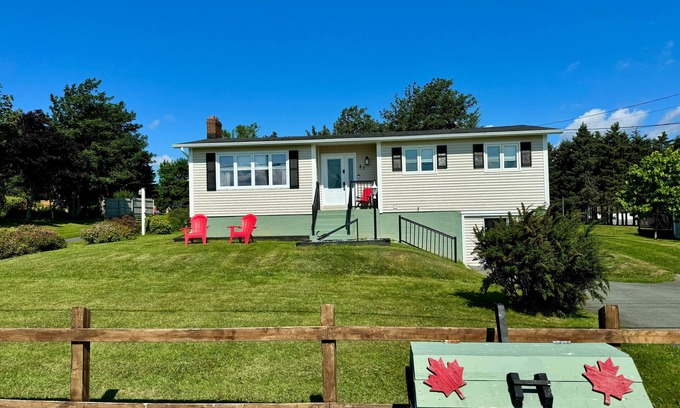 Harbour Grace House | Relax with the whole family at this quiet and peaceful getaway cottage.