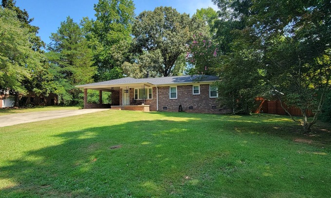 Clemson House | Relaxed, pet-friendly home walkable to Clemson campus, stadiums or downtown.