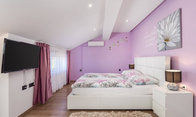 Marcelji Apartment | Relaxing 3 br apartment with sea view