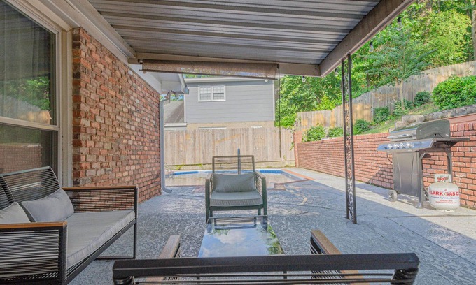 Columbus House | Relaxing 3BR Getaway: Pool, Game Room & Pool Table