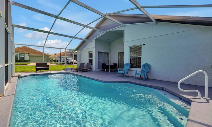 Davenport Villa | Relaxing 4 Bedroom w/Pool ~ 30min to Disney & Legoland