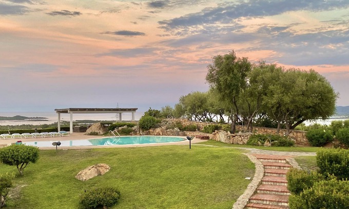 San Teodoro Apartment | Relaxing Apartment, Sea View, Pool, 5 min from the beach, Wifi, Garden, BBQ