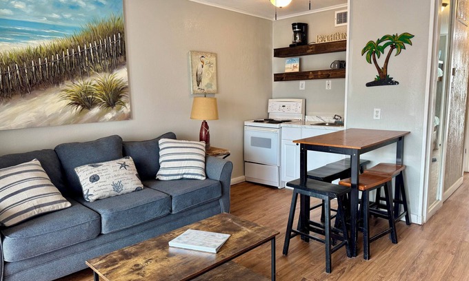 North Beach Condo | Relaxing beach view condo