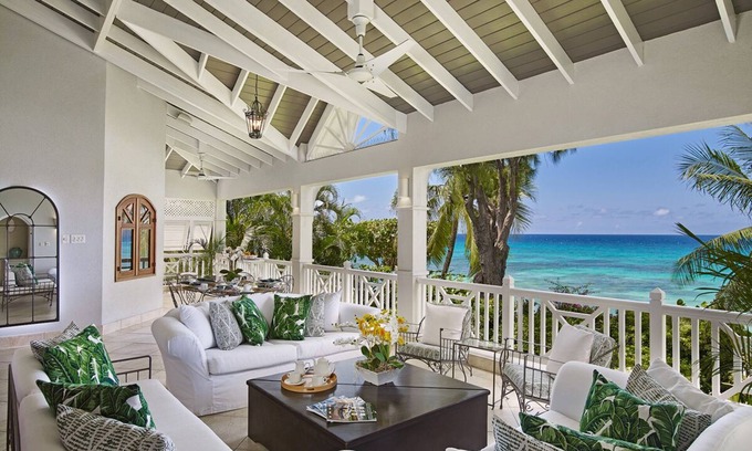 Fitts Village House | Relaxing Beachfront Home - La Paloma (4 bed)