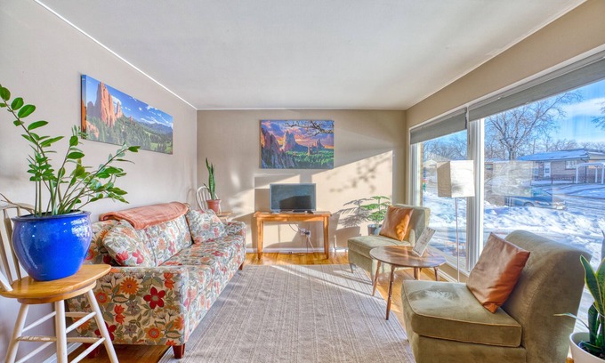 Westminster House | Relaxing Dog-Friendly House w/a King Bed, Ping-Pong Table, Dog Door to Backyard