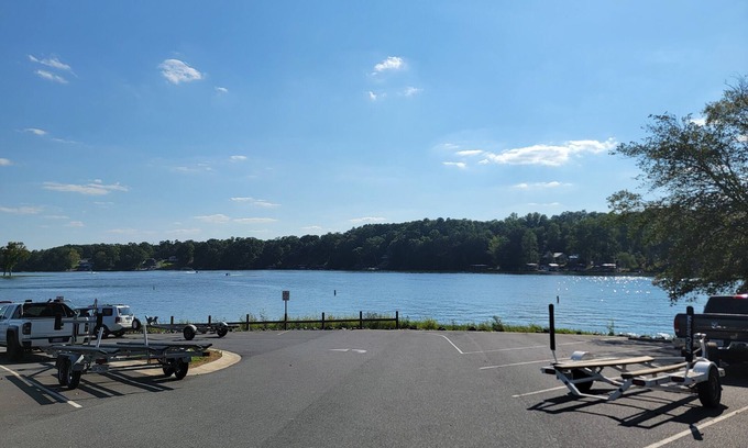 New London House | Relaxing getaway, Badin Lake NC