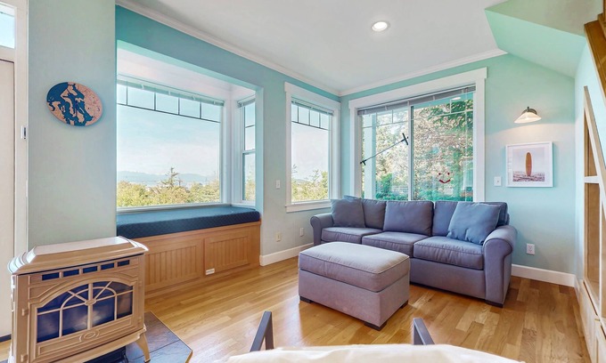 Coupeville House | Relaxing Ocean-View Retreat on the Sunny Side of Whidbey Island
