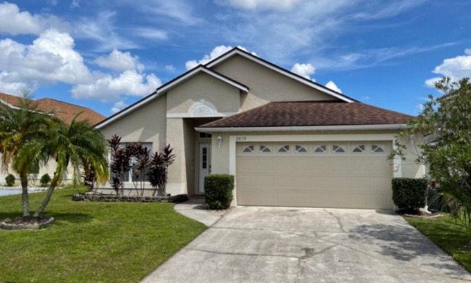Chatham Park House | Relaxing retreat with a lanai, pool, pool spa, washer/dryer, & central AC