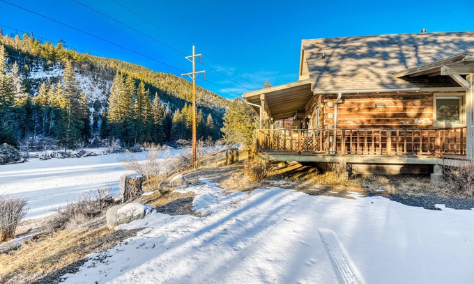 South Fork Cabin | Relaxing riverfront cabin w/river & mountain view, wraparound deck, and firepit