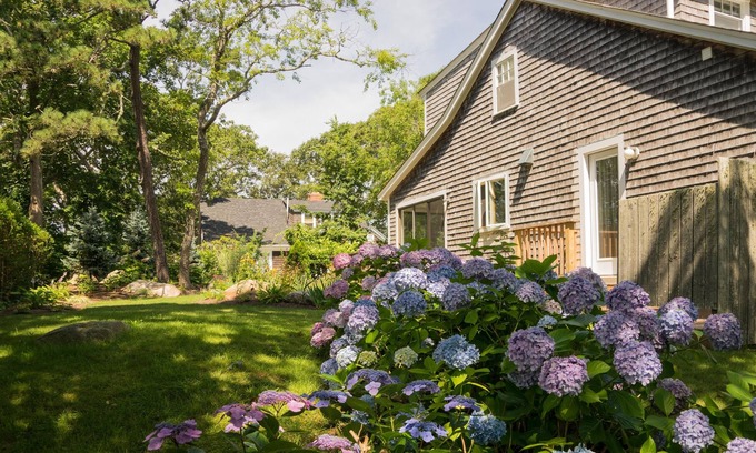 Woods Hole House | Relaxing summer house in prime location to beach and town in Woods Hole